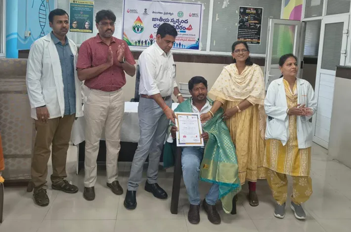 రక్తదానంతో 14 ఏళ్ల సేవా ప్రయాణం!