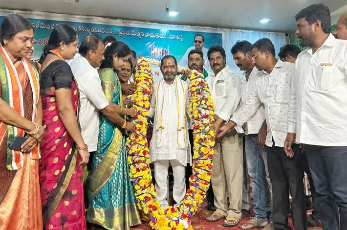 ప్రతి గడపకు కాంగ్రెస్ సంక్షేమ పథకాలు