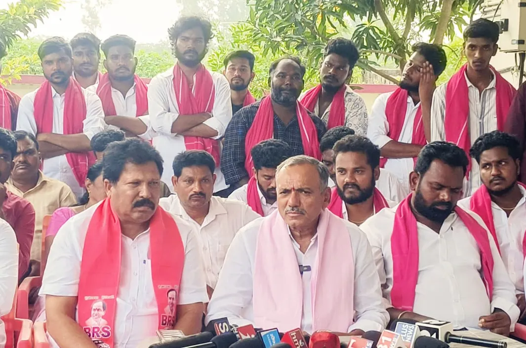 ప్రజా సమస్యలపై దృష్టి పెట్టని కాంగ్రెస్ ప్రభుత్వం