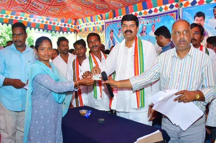 అర్హులైన ప్రతి ఒక్కరికి సంక్షేమ పథకాలు అందించడమే  ప్రభుత్వ లక్ష్యం