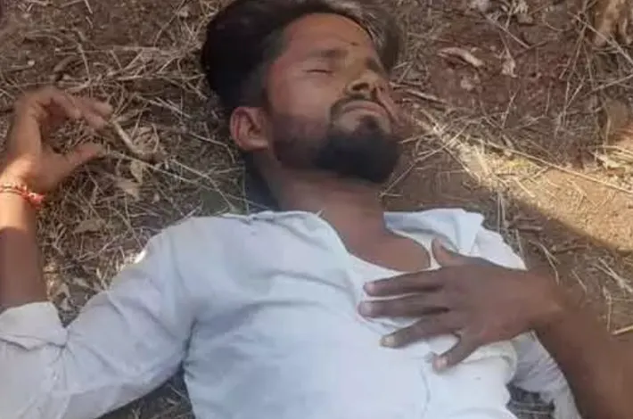 బైక్‌పై గుండెపోటు...రోడ్డుపై పడిపోయి