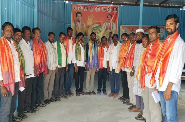 గ్రామస్థాయి నుండి కాంగ్రెస్ పార్టీ పటిష్టత కోసం పాటుపడండి