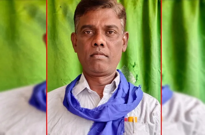 సర్పంచ్‌పై దాడి చేసిన వారిపై ఎస్సీ, ఎస్టీ అట్రాసిటీ కేసు నమోదు చేయాలి
