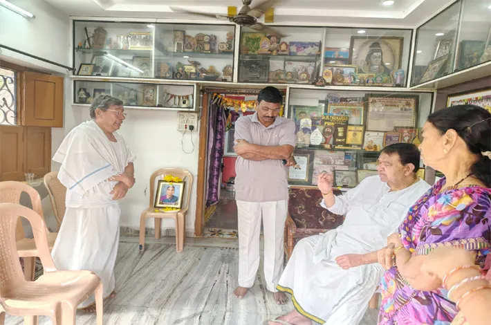 శతాధిక వృద్ధురాలు పోచమ్మకు ఎమ్మెల్యే పోచారం నివాళులు