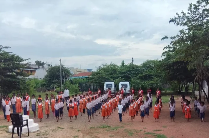 సామూహిక వందేమాతరం గీతాలాపన