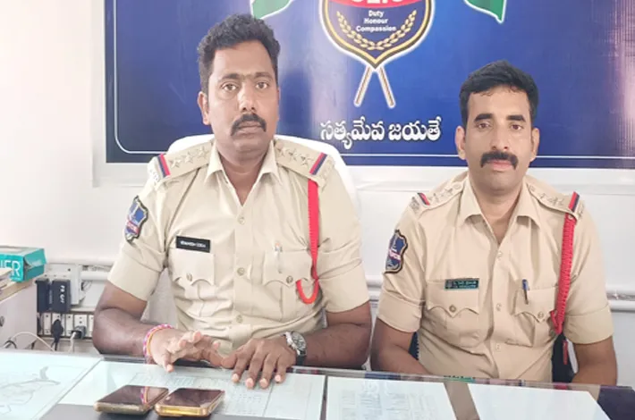 కరెంట్ ఉచ్చులు పెడితే పీడీ యాక్ట్ కేసులు