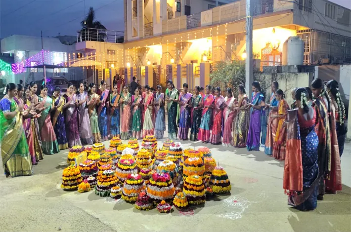 పోయిరావే గౌరమ్మ