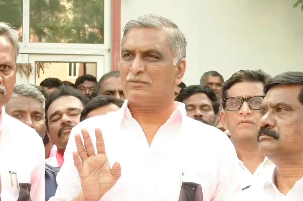 అసెంబ్లీలో బడే భాయ్.. చోటే భాయ్ బంధం 