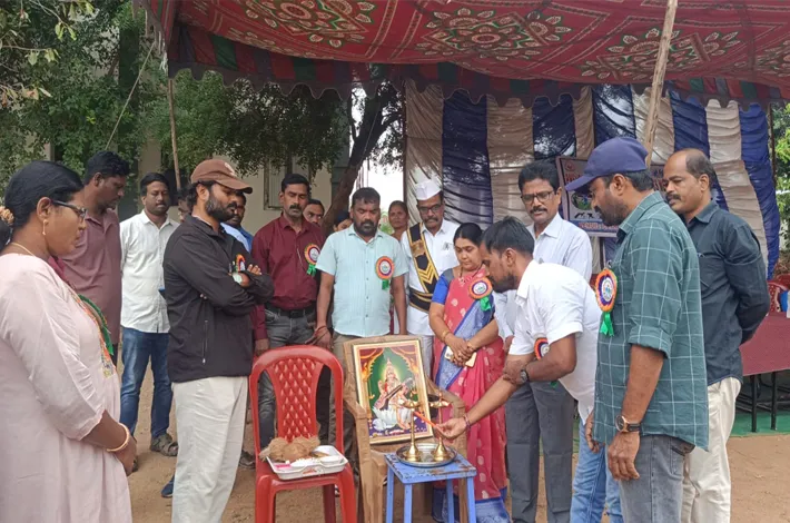 క్రీడా మైదానంలో బాలికల జోరు
