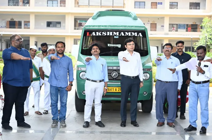 ‘స్వేచ్ఛా రథం’ను ప్రారంభించిన కలెక్టర్ భవేశ్ మిశ్రా