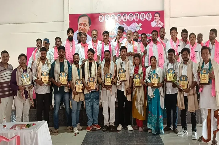 జిల్లా దశాబ్ది వేళ.. బీఆర్‌ఎస్ సంబరాలు