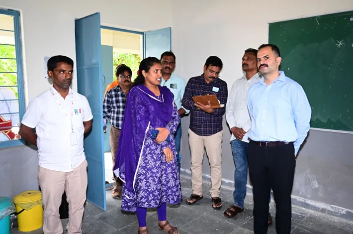 విద్యార్థులకు నాణ్యమైన విద్య, మెరుగైన వసతులు కల్పించాలి