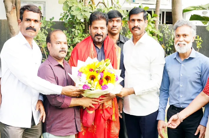 ఆదర్శం.. ఆరోగ్య పథకాలు