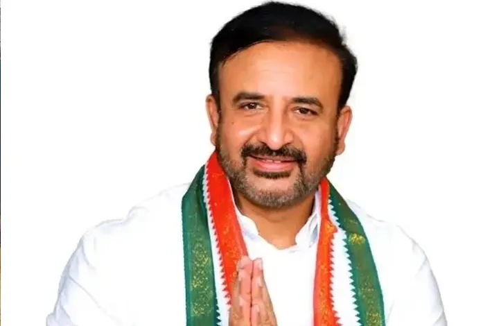 ఎల్లారెడ్డిలో భారీ ర్యాలీ
