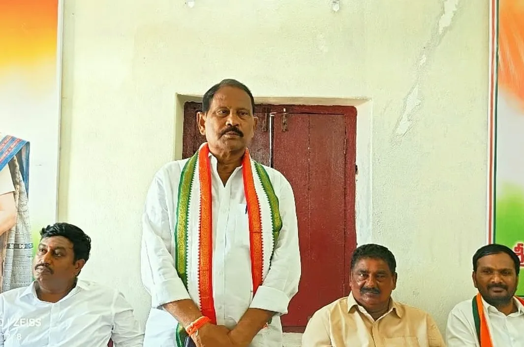 ఎమ్మెల్యేకు సీనియర్ల సెగ