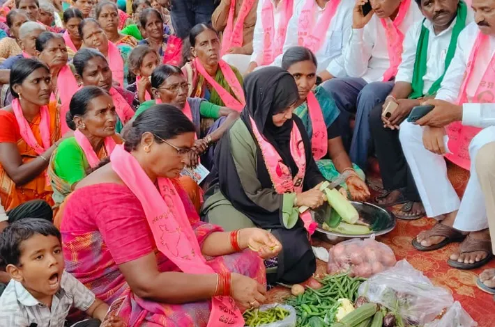 కాంగ్రెస్ ప్రభుత్వ పాలనకు వ్యతిరేకంగా బీఆర్ఎస్ వంటావార్పు