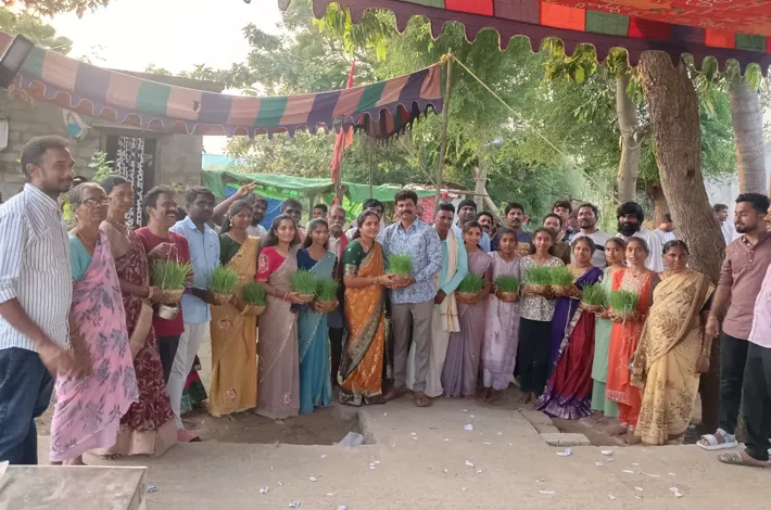 లంబాడి సంప్రదాయాలకు ప్రతీక.. తీజ్ పండుగ