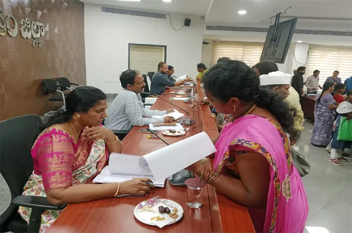ప్రజావాణి వినతులకు సత్వర పరిష్కారం చూపాలి