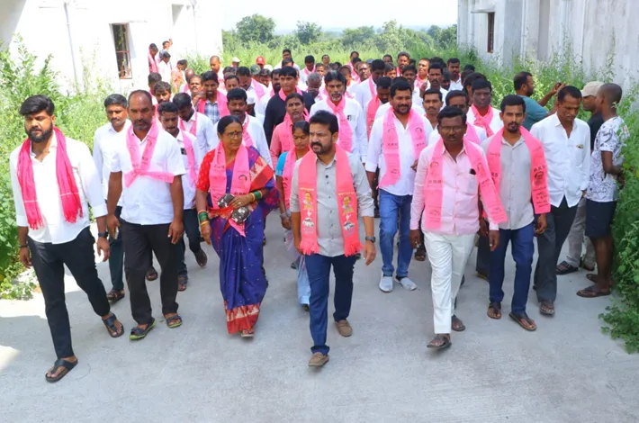 పేదలకు డబుల్ బెడ్ రూమ్ ఇవ్వరా..?