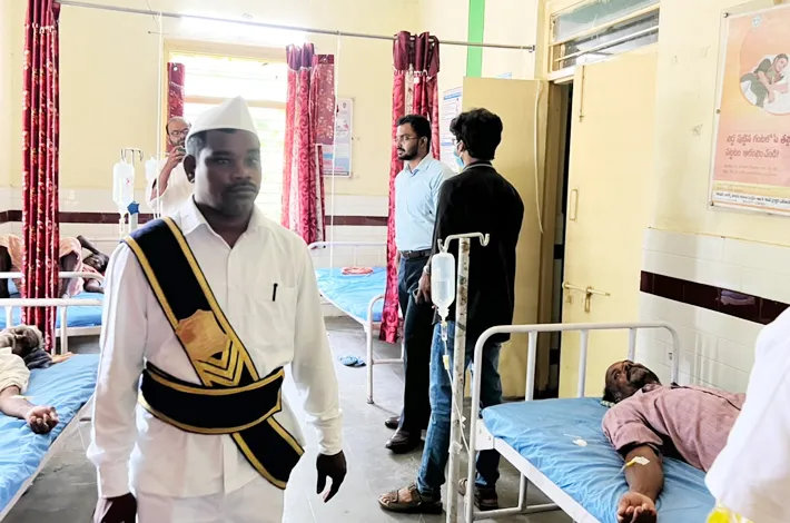 పీహెచ్‌సీ ఎదిరలో ఐటీడీఏ పీఓ ఆకస్మిక తనిఖీ