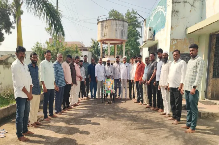 మహాత్ముడు కన్న కలలు మనం నిజం చేయాలి