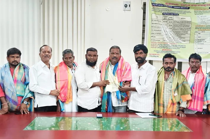 గంభీరావుపేట సింగిల్ విండో చైర్మన్‌గా వేషాల వెంకటి నియామకం