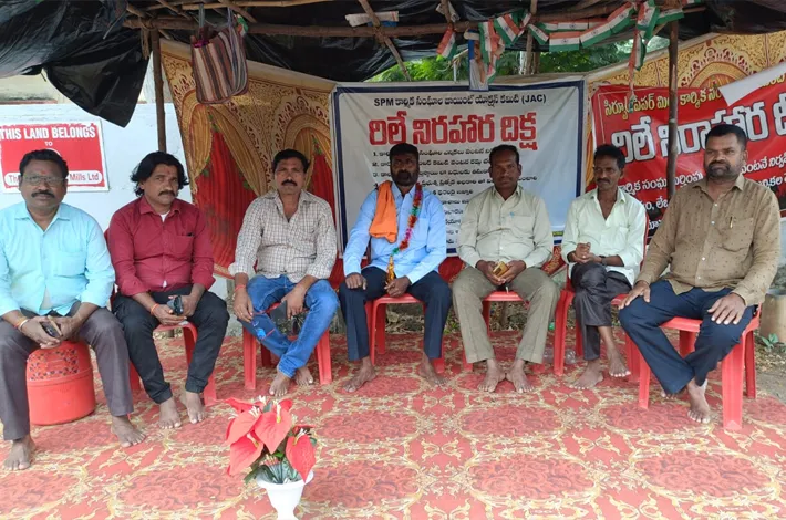 162 వ రోజు ఎస్ పి ఎం కార్మికుల  దీక్షలు