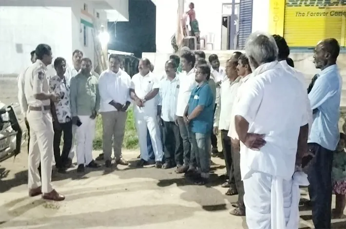 సైబర్ క్రైమ్, ట్రాఫిక్ నిబంధనలపై అవగాహన