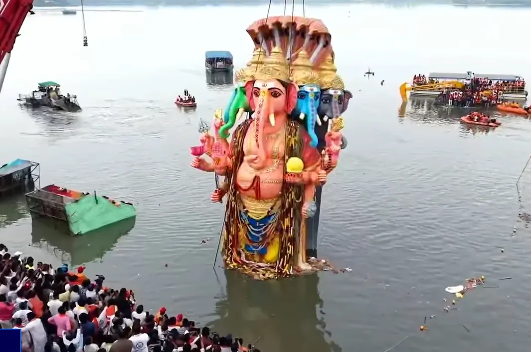 గంగమ్మ ఒడికి ఖైరతాబాద్ మహాగణపతి