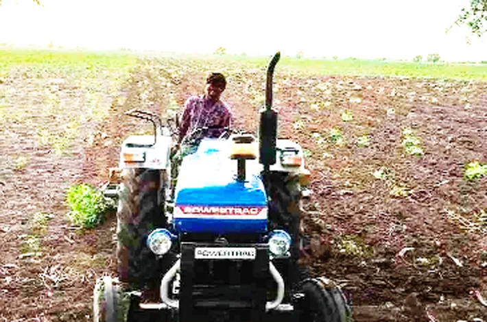గద్దెనెక్కడానికి హామీలు.. గెలిచాక కన్నీళ్లు!