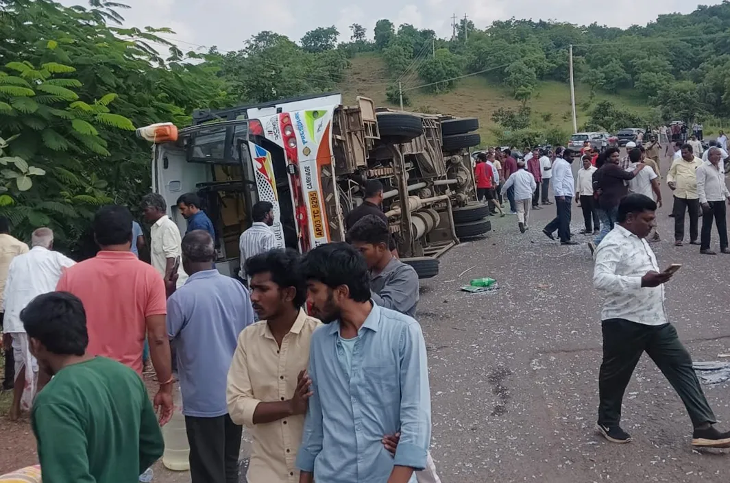 మృత్యు మలుపు.. ఘాట్‌లో ఏం జరిగిందంటే?