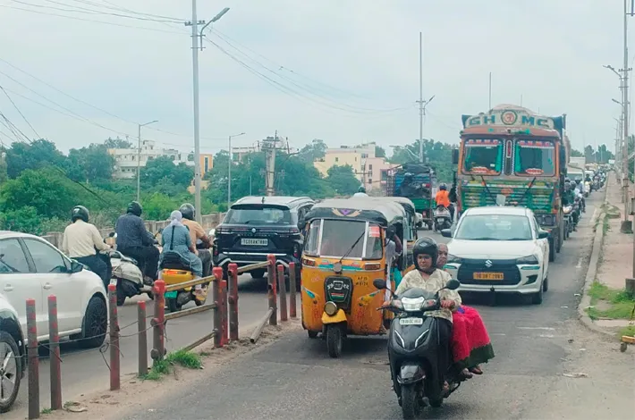 నేరేడ్ మెట్ లో ట్రాఫికర్!