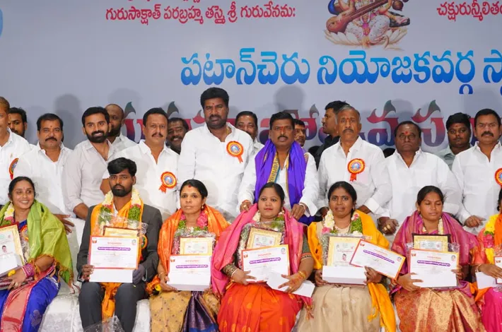జిఎంఆర్ ఆధ్వర్యంలో ప్రైవేట్ పాఠశాలల గురుపూజోత్సవ వేడుకోలు
