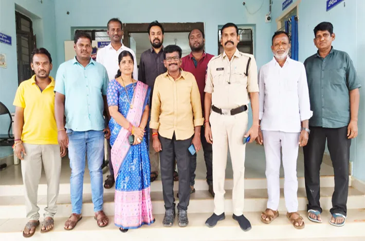 నిలదీస్తే అరెస్టులా?