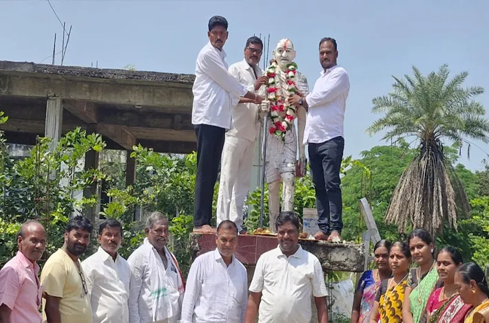 బెజ్జూర్ లో ఘనంగా గాంధీ జయంతి 