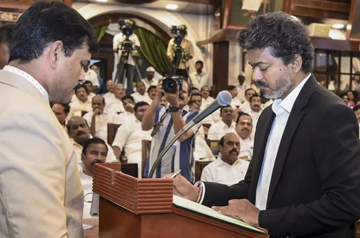 ఎమ్మెల్యేగా ప్రమాణం చేసిన సీఎం విజయ్