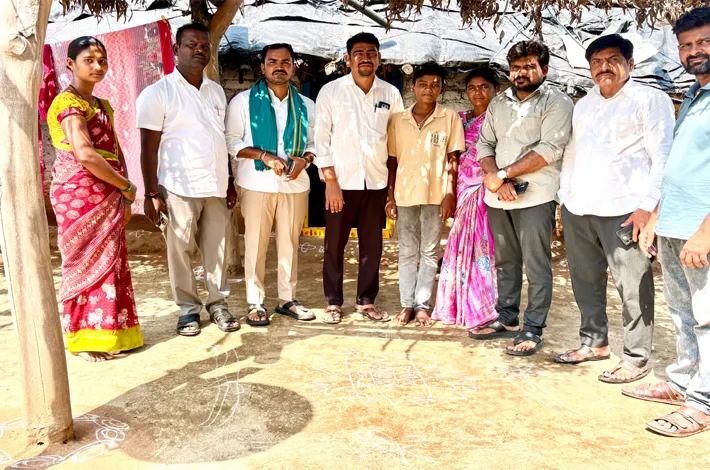 ఇందిరమ్మ ఇళ్ల నిర్మాణానికి అటవీ శాఖ సహకారం అవసరం