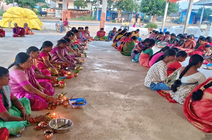 ఘనంగా కుంకుమార్చన కార్యక్రమం