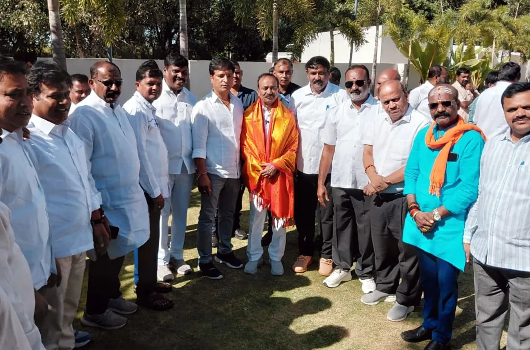 జవహర్ నగర్ డంపింగ్ యార్డుపై ఈటల సమరం!