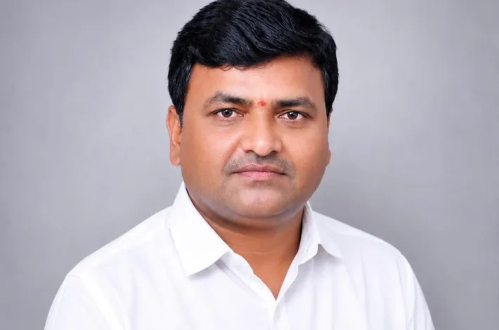 వరంగల్‌ విమానాశ్రయానికి కొండా లక్ష్మణ్‌ బాపూజీ పేరు పెట్టాలి