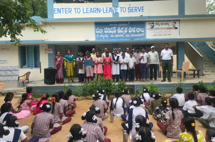 హిందీ భాషను ప్రతి విద్యార్థి నేర్చుకోవాలి ఎంఈఓ నాగయ్య