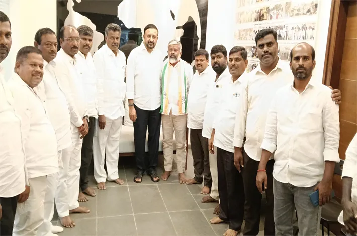 కాంగ్రెస్ పార్టీలో చేరిన రనిల్ రెడ్డి