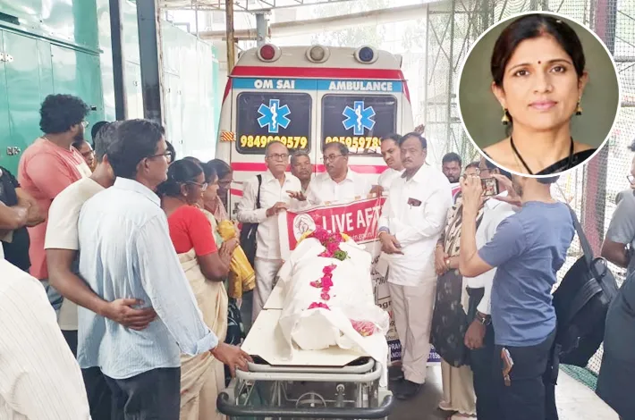 జీవదాతగా నిలిచిన ఉపాధ్యాయురాలు
