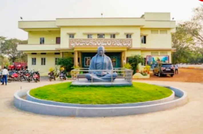 ప్రజాసేవలో ’గౌరవం’ ఎంత? 