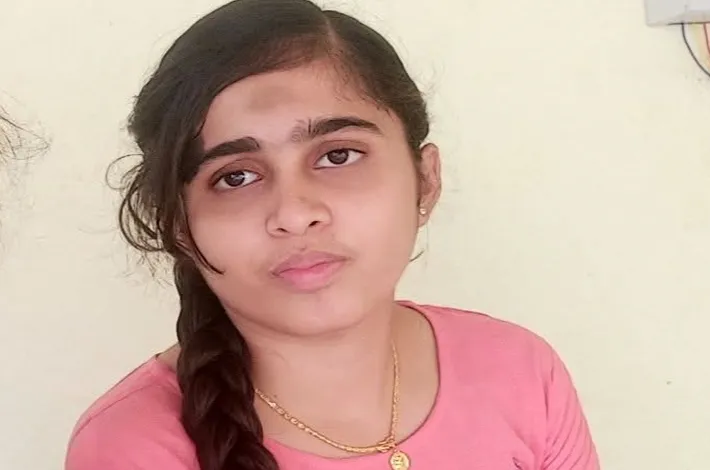 నీట్ పరీక్షలో మెరిసిన గిరిజన ఆణిముత్యం భూక్య కావేరి