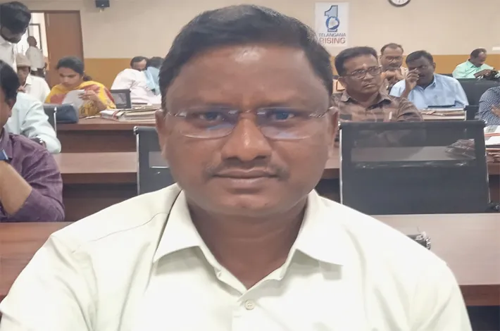 16వ తేదీ లోపు పరీక్ష ఫీజు చెల్లించాలి