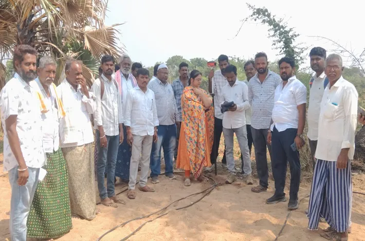 రీ భూ సర్వే ప్రారంభించిన తహసీల్దార్ ఝాన్సీ