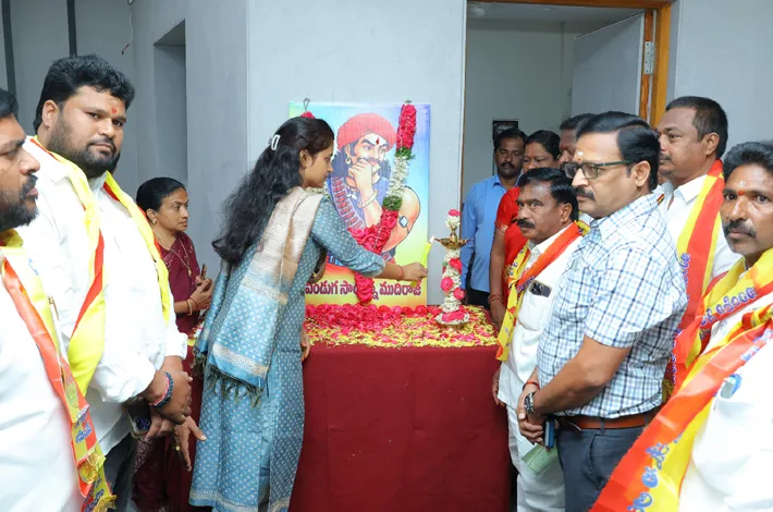 ఘనంగా పండుగ సాయన్న ముదిరాజ్ జయంతి కార్యక్రమం