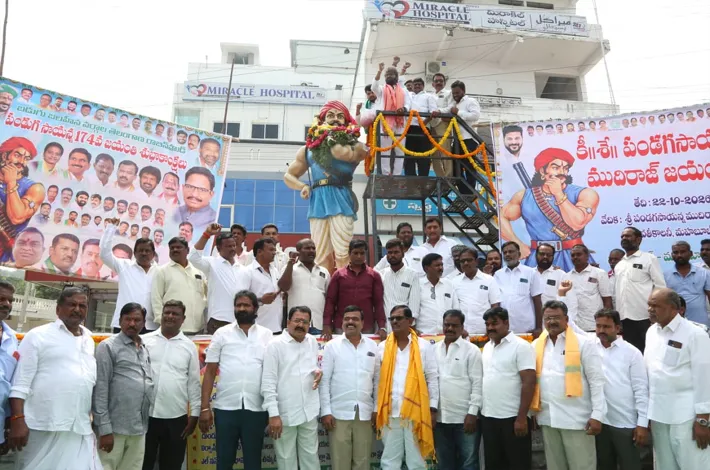 పండుగ సాయన్నకు మాజీ మంత్రి శ్రీనివాస్ గౌడ్ ఘన నివాళి