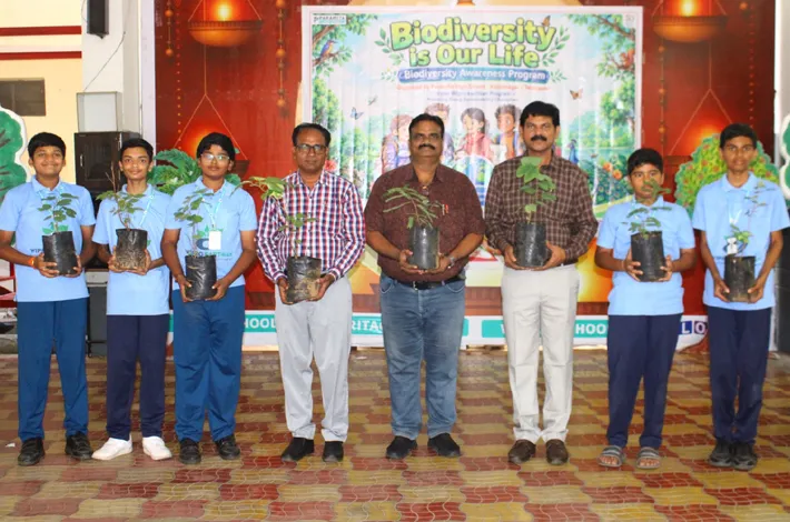 పారమిత ఉన్నత పాఠశాలలో  జీవవైవిధ్య అవగాహన కార్యక్రమం